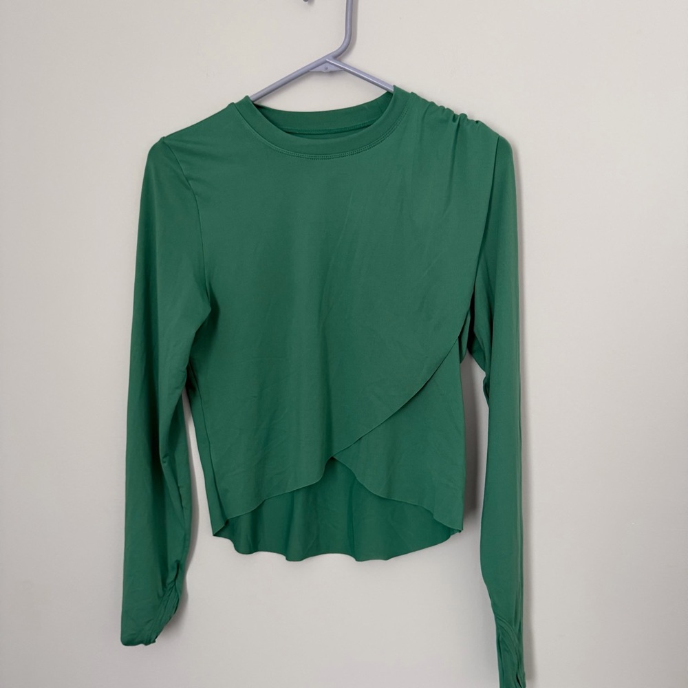Wilo The Label Crossover Hem Long Sleeve Workout Top L